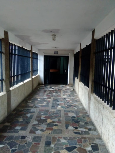 Imagen 2 de 12 de Apartamento Jardines Del Valle