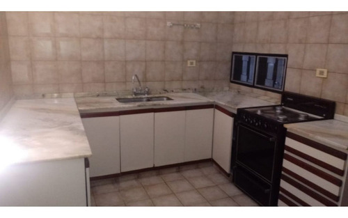Imagen 6 de 12 de Departamento De 2 Dormitorios!! Zona Alta Cordoba!! Con Patio!!