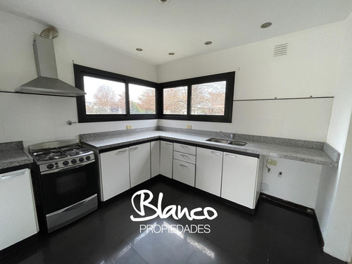 Casa En Venta En Haras Santa Maria, Barrio Las Lomas, Escobar, G.b.a. Zona Norte