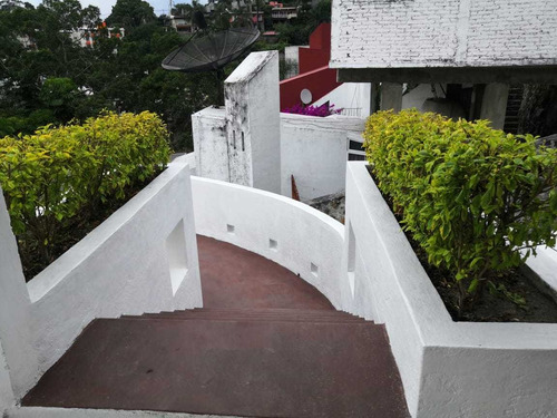 Imagen 2 de 14 de ¡casa Con Bungalow. A 3 Minutos Del Zócalo!