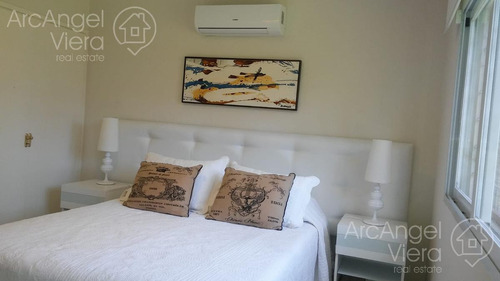 Casa Con Piscina En Playa Mansa - Punta Del Este
