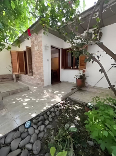 Casa En Venta En Luzuriaga