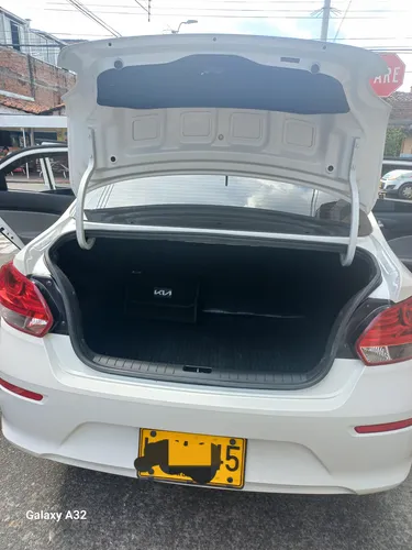 Kia Soluto Emotion
