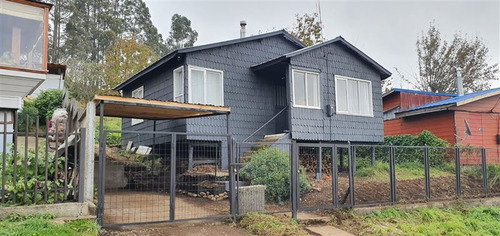 Casa En Venta De 3 Dorm. En Llanquihue