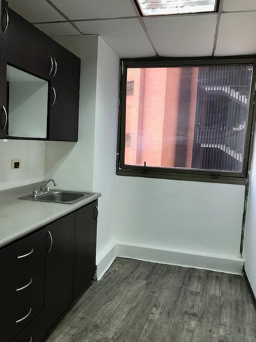 Oficina En Venta Campo Alegre 125 M2