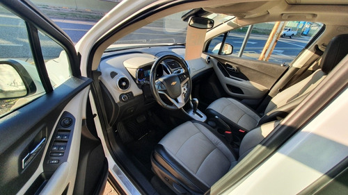 Imagen 9 de 17 de Chevrolet Tracker 1.8 Ltz+ Awd At 140cv 2015