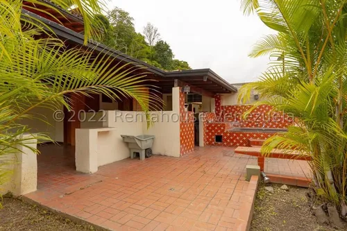 Casa En Venta Los Campitos Lp