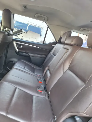 Toyota Fortuner 2.7l Mid