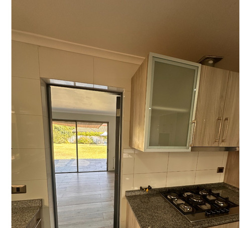 Hermosa Casa En Las Rastras. Viña Esmeralda, 896m2 Terreno.