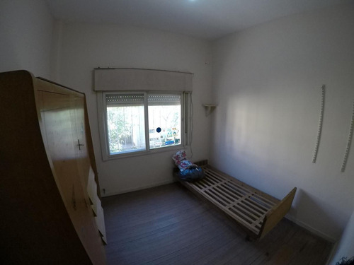 Imagen 10 de 30 de Venta Casa En Esquina Const. Sobre 2 Lotes Amplio Fondo Libre - Llavallol