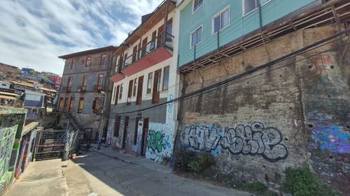 Loft 1 D / 1 B En Paseo 21 De Mayo Valparaíso