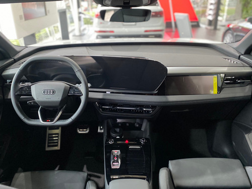 Audi Q6 E-Tron S line quattro