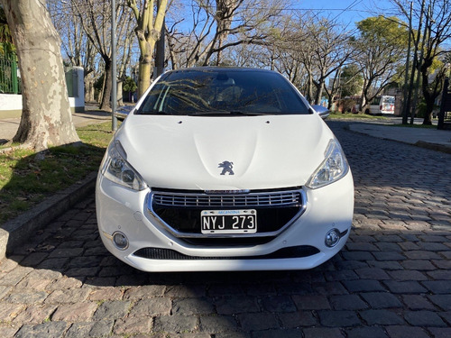 Peugeot 208 Xy