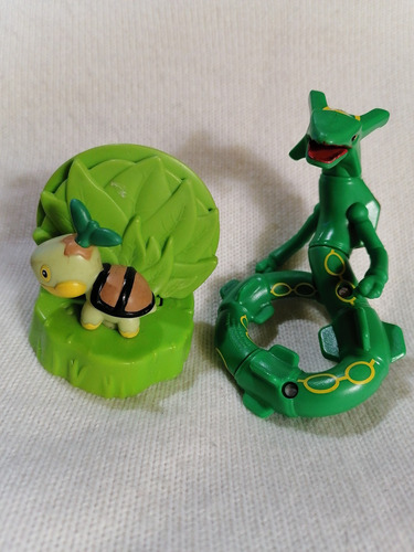 2 Figuras De Colección Pokemon Turtwig Y Rayquaza 11 Y 6 Cm.