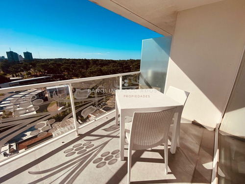 Imagen 2 de 10 de Venta Apartamento De 1 Dormitorio Y Medio En Edificio Yoo