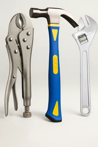 Kit Ferramentas Martelo + Chave Inglesa + Alicate De Pressão
