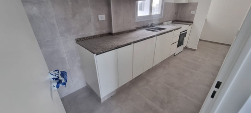 En Venta En Caseros Centro Nuevo Emprendimiento Departamentos De 1 - 2 - 3 Ambientes En Pozo . Financiacion Directa F: 9651