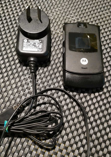 Imagen 2 de 8 de Motorola V3 Black Liberado (no Hago Envios)