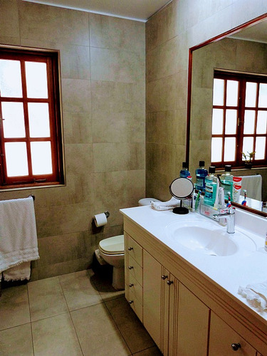 Excelente Casa Inglesa En Condominio Santuario Del Valle