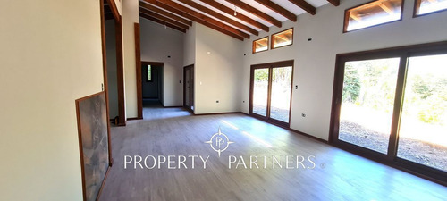 Imagen 11 de 30 de Cómoda Casa Con Una Vista Espectacular