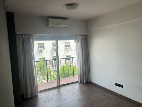 Venta Depto 3 Amb Moron Centro Al Frente Balcon