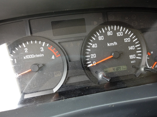 Isuzu Elf 100 2022 1.5 Toneladas 4 Cilindros Diesel
