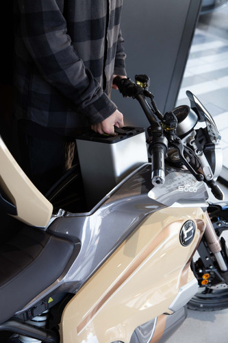 Moto Eléctrica Super Soco Tc Wanderer Concesionario Oficial
