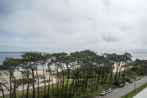 Imagen 28 de 28 de Apartamento En Venta De 3 Dormitorios En Playa Mansa (ref: Lij-5749)