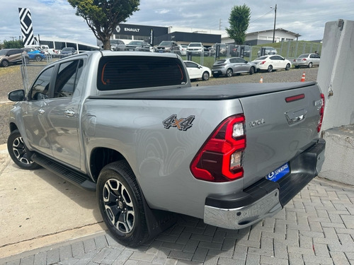Toyota Hilux 2.8 D-4D TURBO DIESEL CD SRX 4X4 AUTOMÁTICO