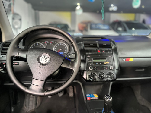 Volkswagen Polo Sedan POLO SED. COMFORT. 1.6 MI TOT. FLEX 8V
