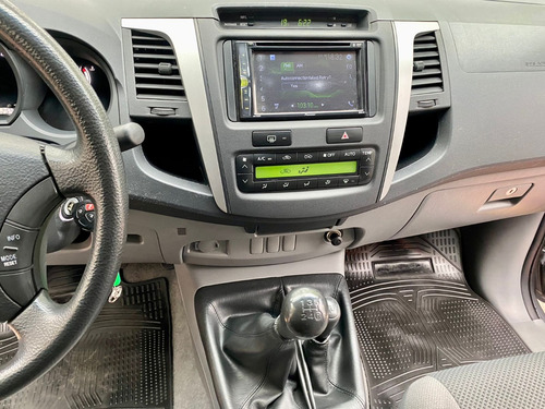 Imagen 18 de 19 de Toyota Hilux (l05) 3.0 C/d 4x4 Tdi Srv 163cv
