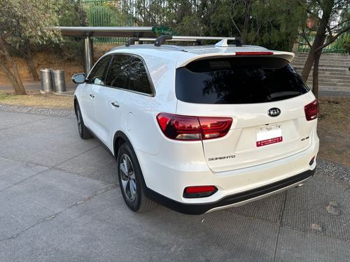 Kia Sorento 2.4 lt Ex Pack techo panorámico
