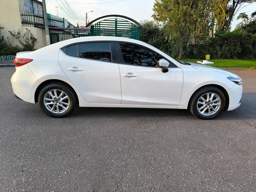 Mazda 3 2.0 Touring