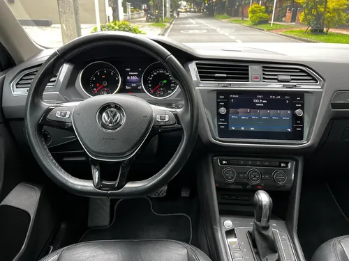 Volkswagen Tiguan Allspace Comfortline 1.4 Tsi