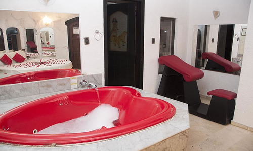 Hotel Aladdin Caracas En Venta: Exclusividad Y Elegancia En El Distrito Financiero Alfonso 24-21265