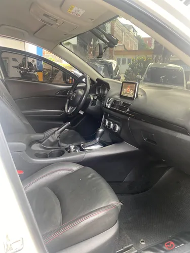 Mazda 3 2.0 Touring At