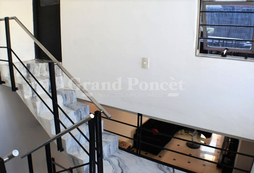 Ph De 3 Ambientes Con Patio Y Terraza