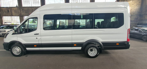 Ford Transit 2.0 Minibus 17+1 460E