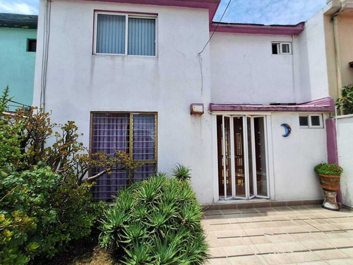 Propiedad - Casa En Izcalli, Ecatepec