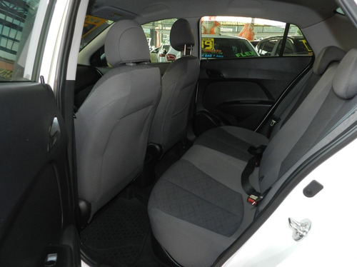 Imagem 5 de 15 de Hyundai Hb20s 1.0 Unique 12v