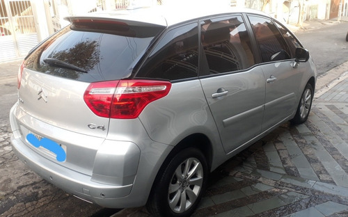 Imagem 3 de 10 de Citroën C4 Picasso 2011 2.0 5p