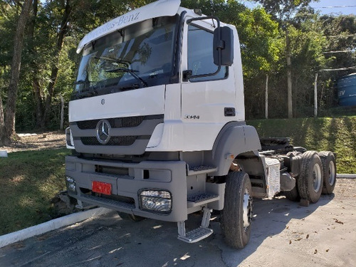 Axor Mercedes-bens 3344 6x4 Ano 2014 Cavalo Mecânico