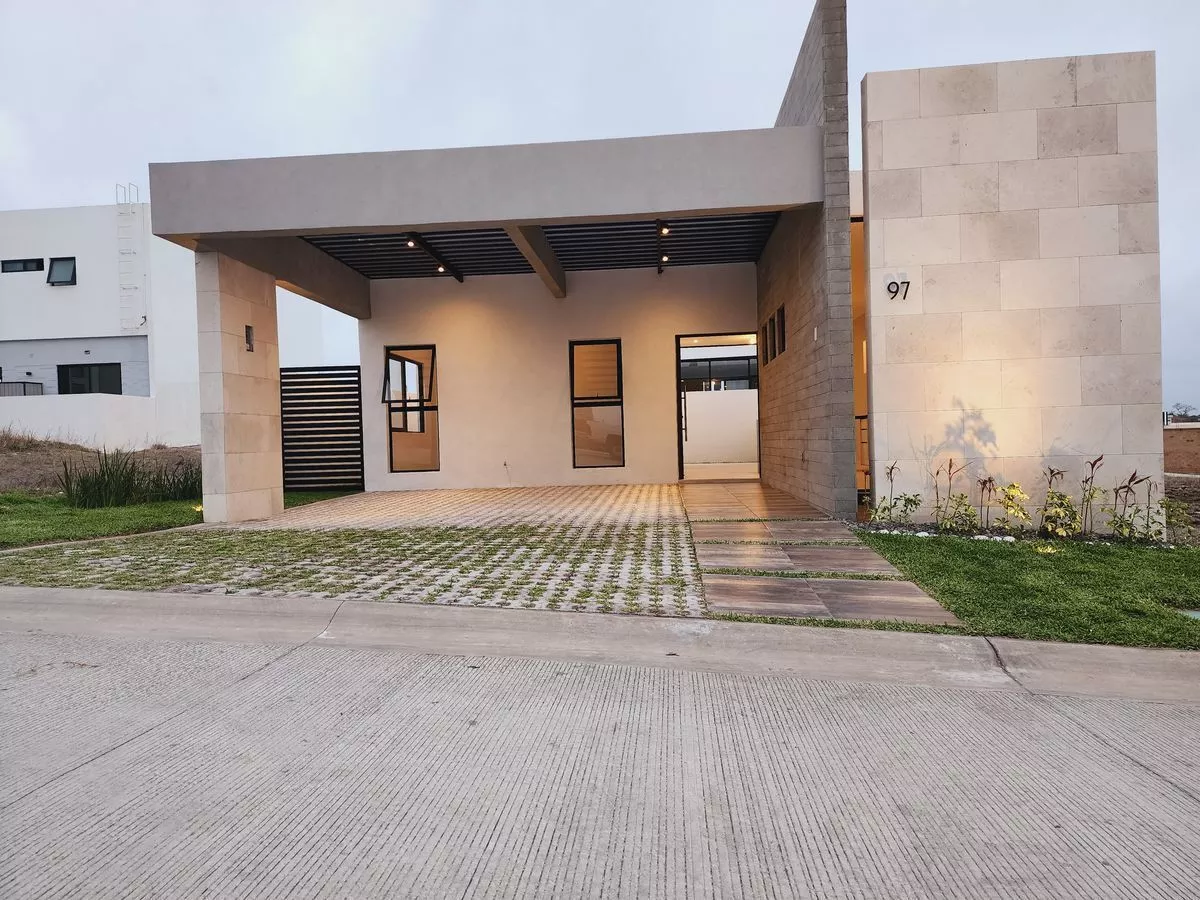 Casa En Venta De Un Piso Fracc Punta Tiburon En La Riviera V