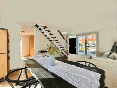 Imagen 5 de 22 de Casa Remodelada En Venta Estoril Las Condes Campanario