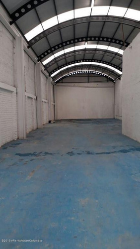 Imagen 6 de 12 de Comercial En Ricaurte(bogota) Fr: 21-502