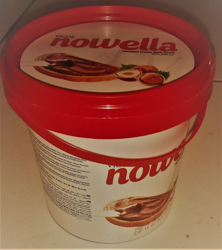 Imagen 2 de 3 de Crema Nowella De Avellanas Importada De Turquía 500 Gs