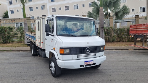 Imagem 2 de 13 de Mercedes-benz 710 Plus