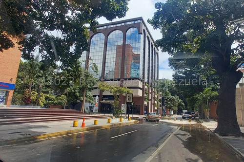 Imagen 8 de 8 de Oficina En Alquiler En Las Mercedes Avm W