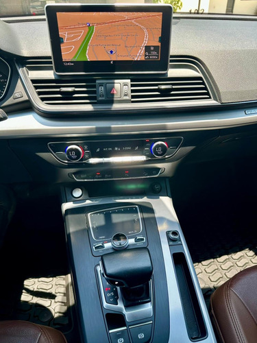 Audi Q5 2.0 L T Select Dsg