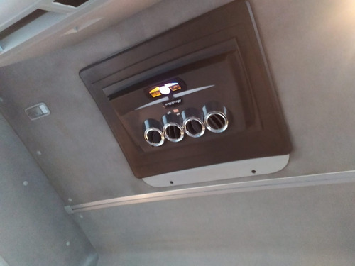 Imagem 10 de 13 de Vw 19.330 4x2 V-tronic 2013/2014